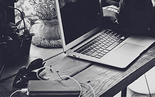 《合金装备Δ：食蛇者》已正式推出在线多人模式「猎狐」